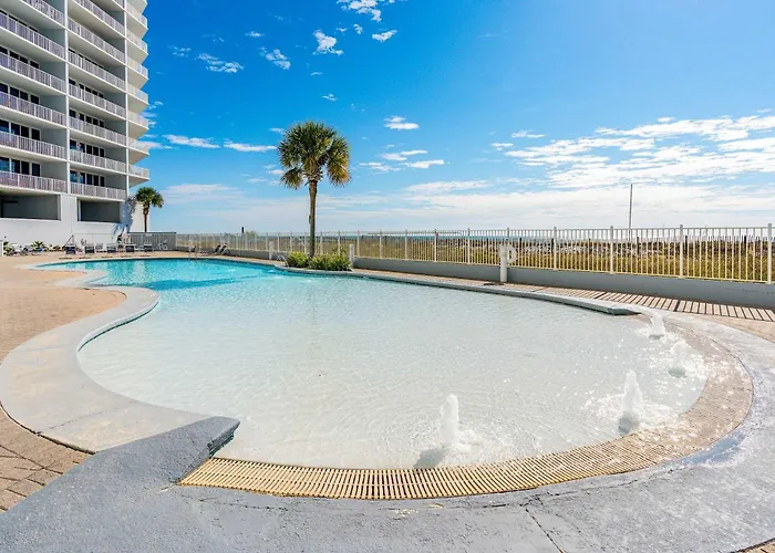 Remodeled Beachfront W Multiple Pools Hot Tubs & Gym *