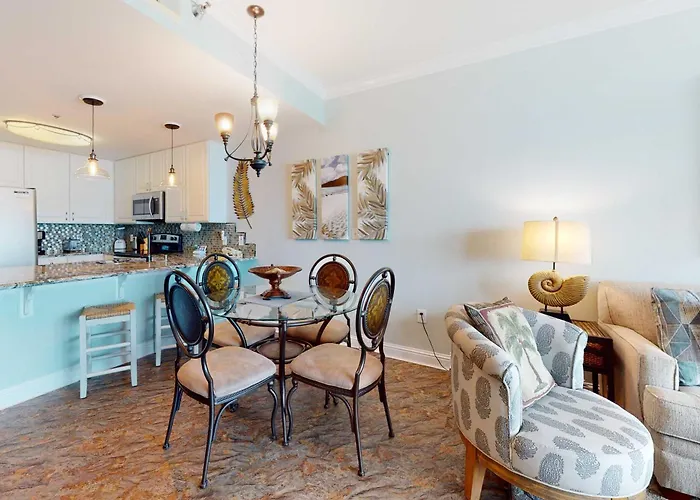 Remodeled Beachfront W Multiple Pools Hot Tubs & Gym *