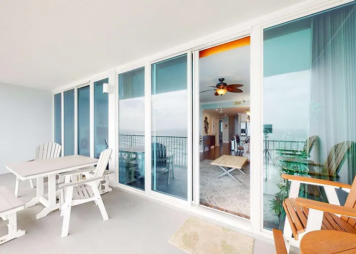 Remodeled Beachfront W Multiple Pools Hot Tubs & Gym Holiday home *