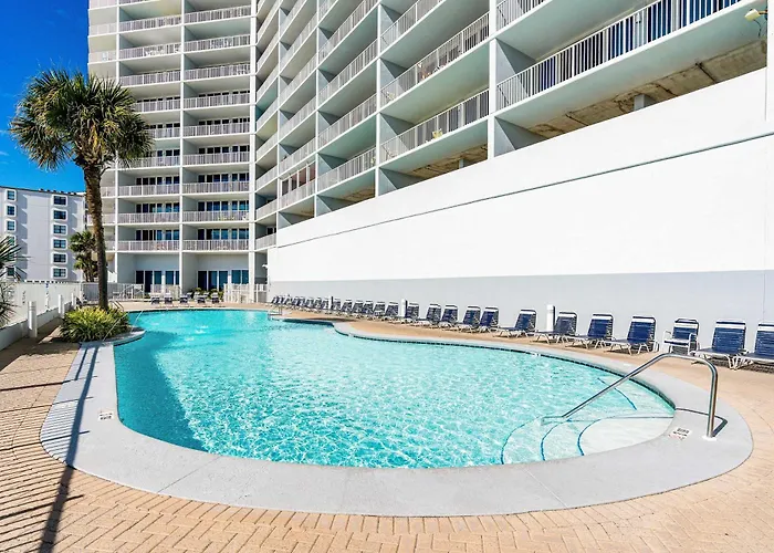 Remodeled Beachfront W Multiple Pools Hot Tubs & Gym
